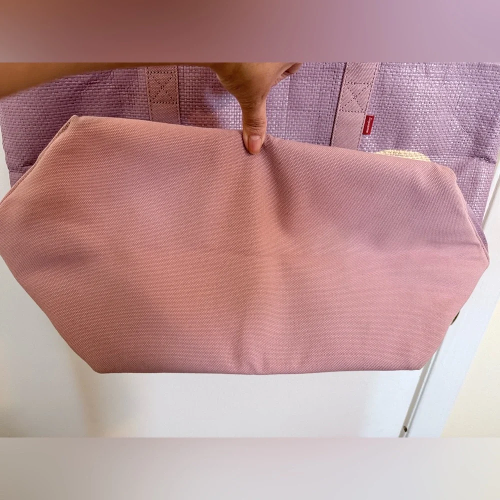 Supreme Raffia Tote - Picture 7 of 8